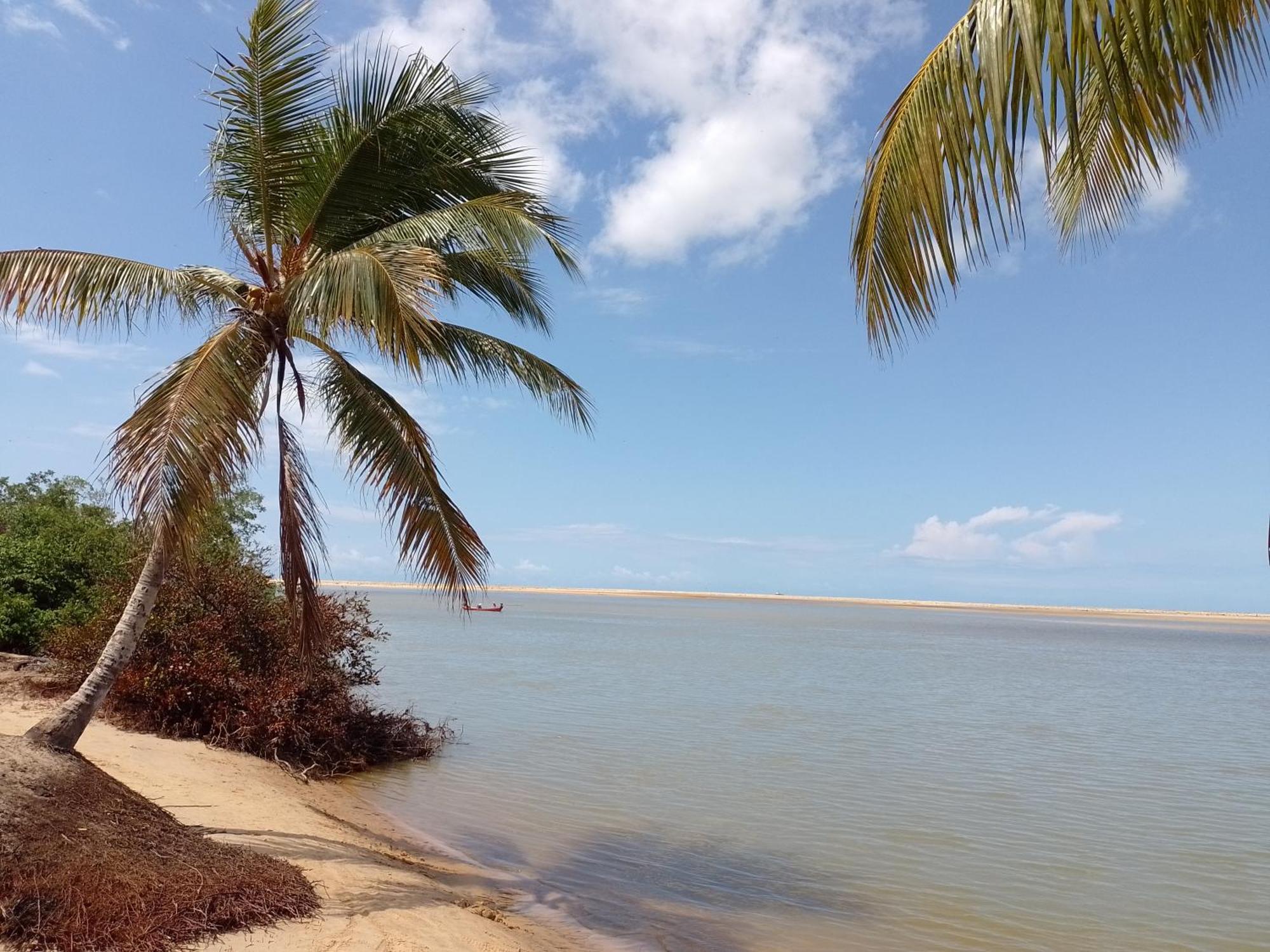 Chale Perto Da Com Duas E Varandao Pacatuba (Sergipe)
